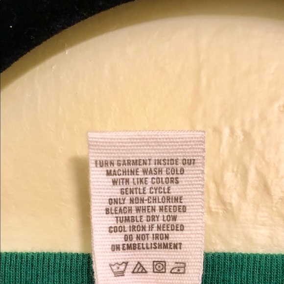 Aeropostale Large T-Shirt Green Property of NY - Picture 5 of 6